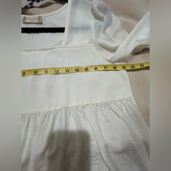 Altar’d State Elegant creamy White Women's Top 3/4 sleeves size medium - Picture 3 of 7